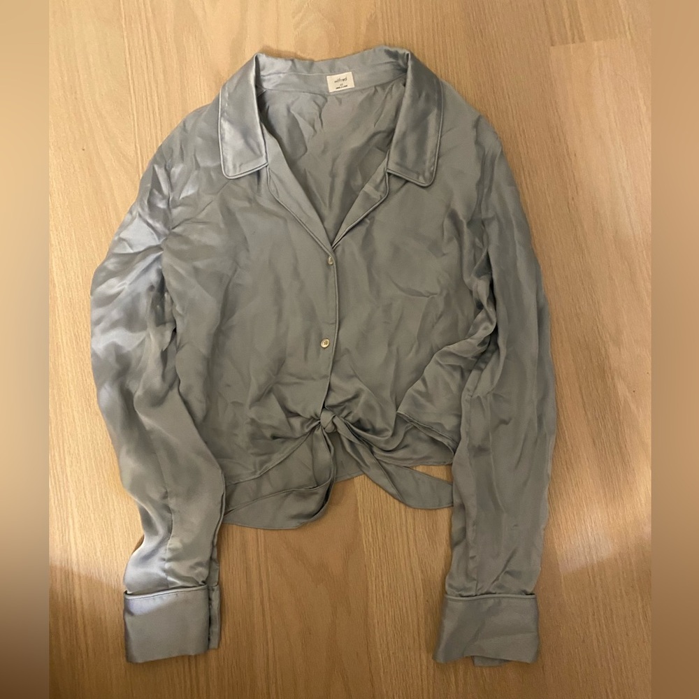 Aritzia Wilfred Satin Tie-Front Blouse